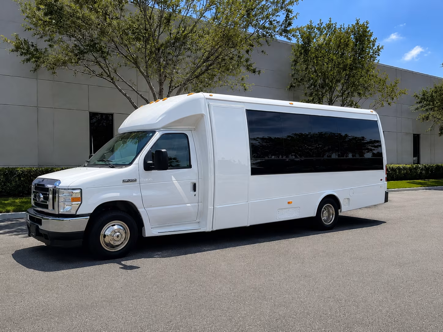 battle creek easy airport shuttle bus rentals in battle creek