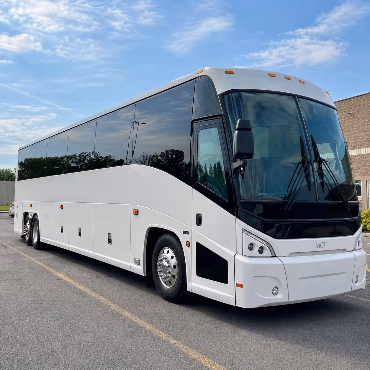 chicago group bus rentals from kentwood michigan