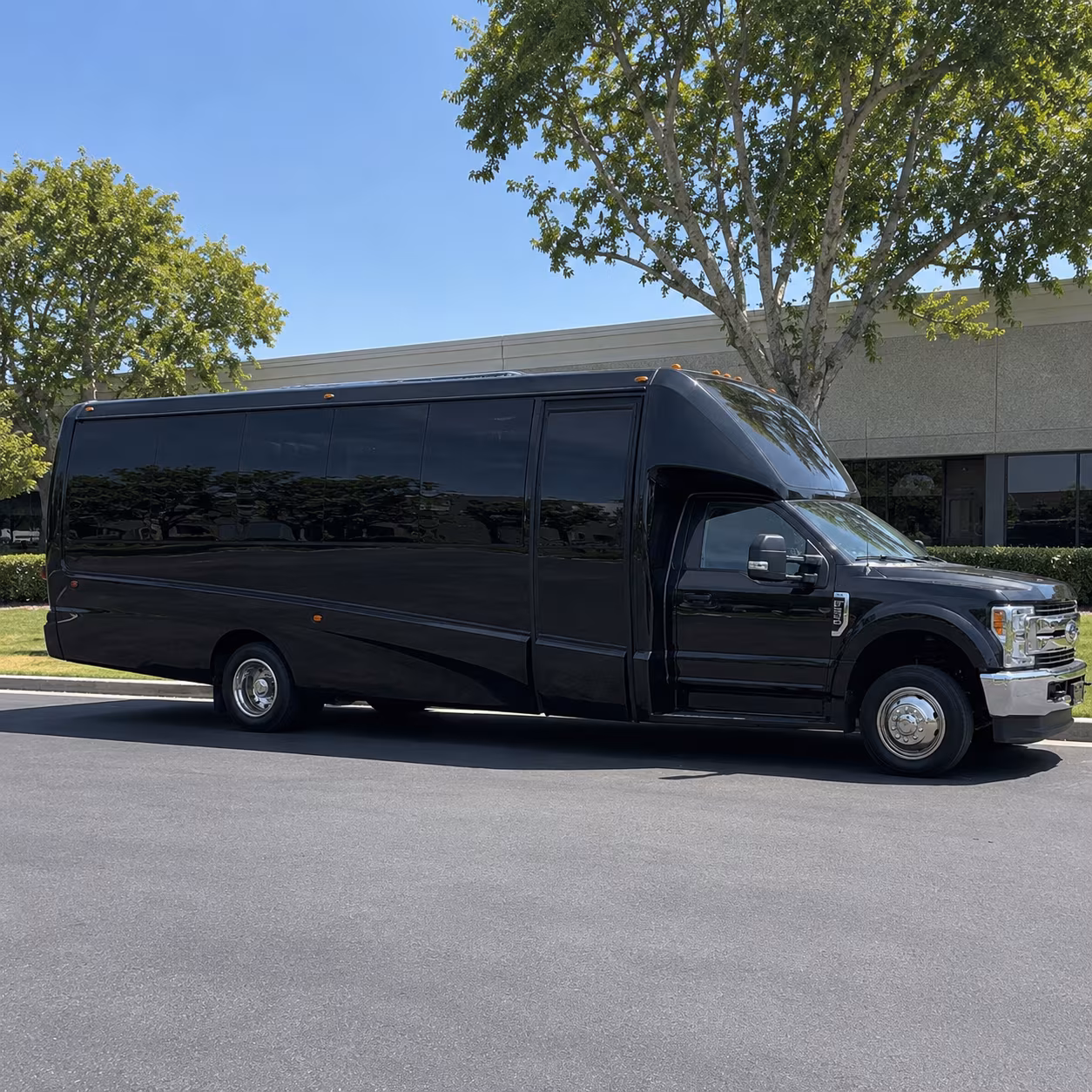 east lansing bus rentals