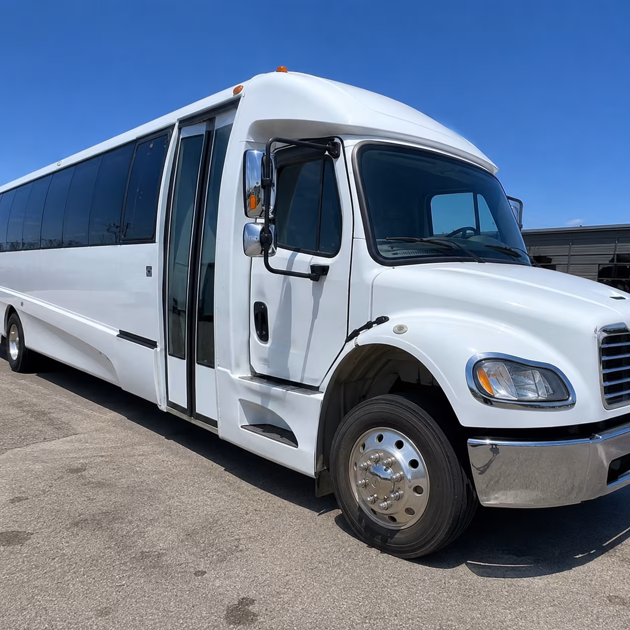 east lansing charter bus rentals for east lansing weddings