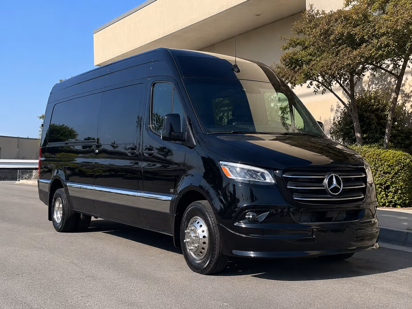grand rapids easy grand rapids employee shuttle bus rentals
