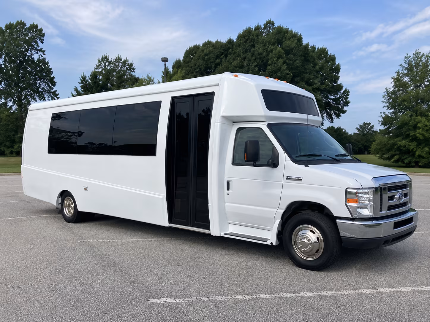 kentwood 18 passenger party bus