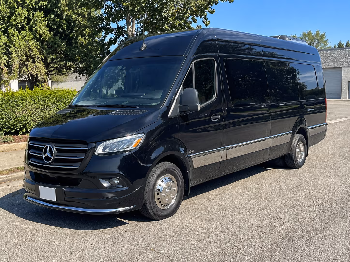 lansing sporting event shuttle bus rentals in lansing
