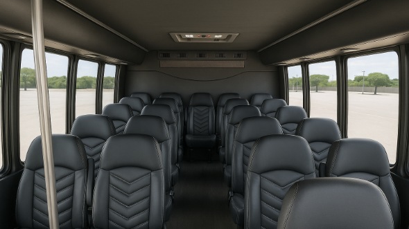 kentwood 25 passenger minibus rental